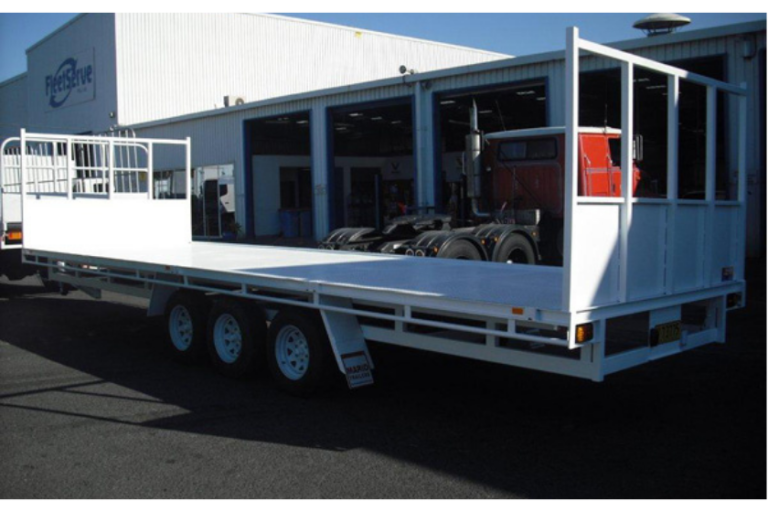 What You Must Consider Before Buying a Flatbed or Table-top Trailer?